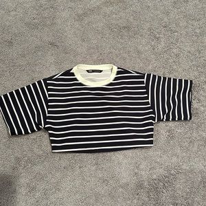 Zara navy/white striped cropped tshirt